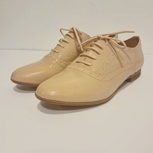 Women's Steve Madden Classic Patent Tan Lace UpOxford Shoes | Size 8 | NWOT